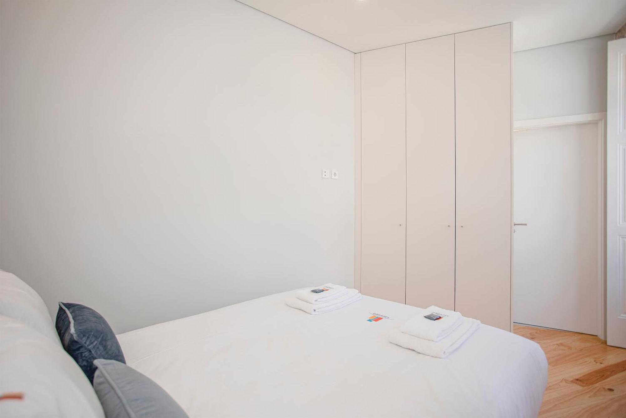 Liiiving in Porto - Aliados Stone Apartment Esterno foto