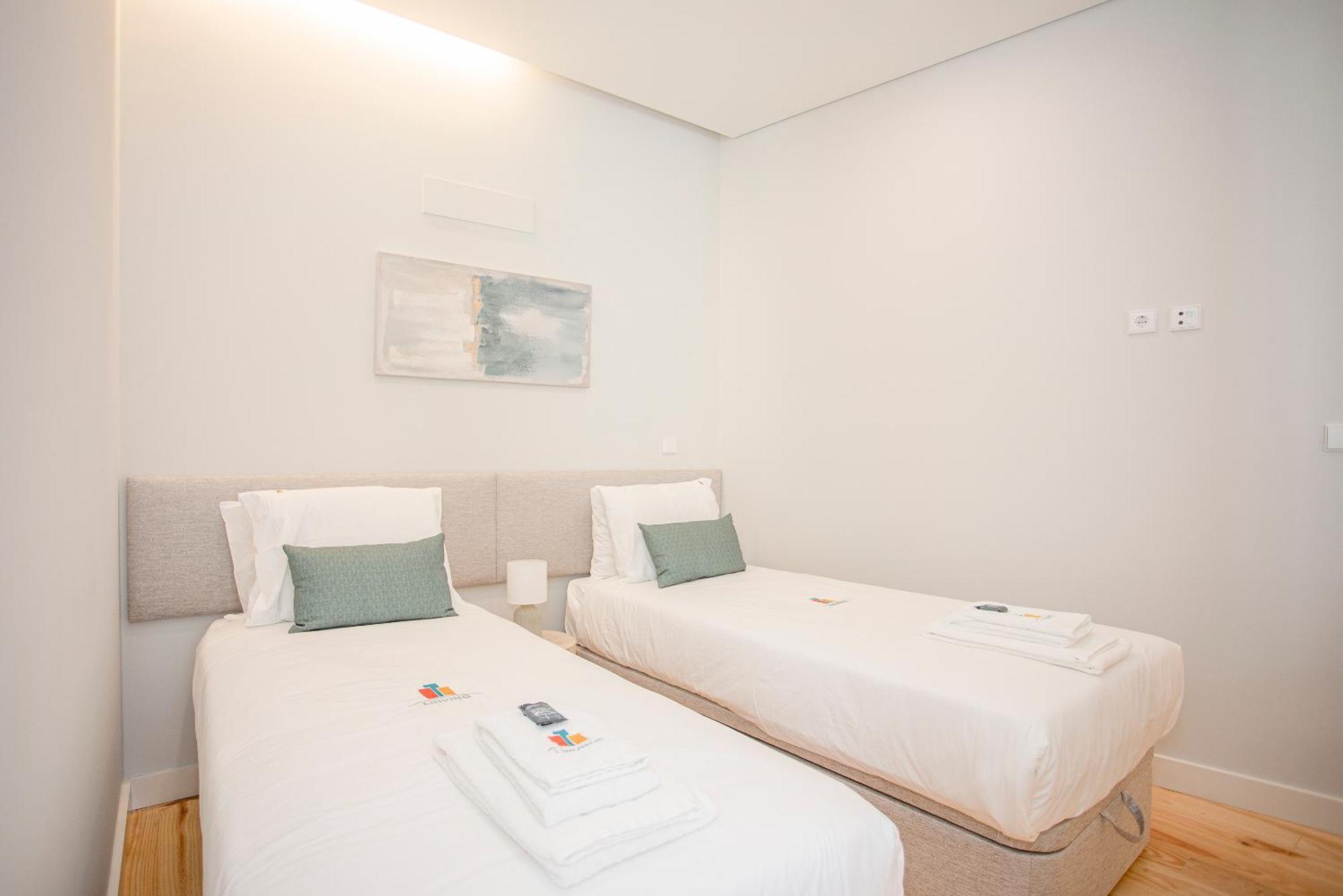 Liiiving in Porto - Aliados Stone Apartment Esterno foto