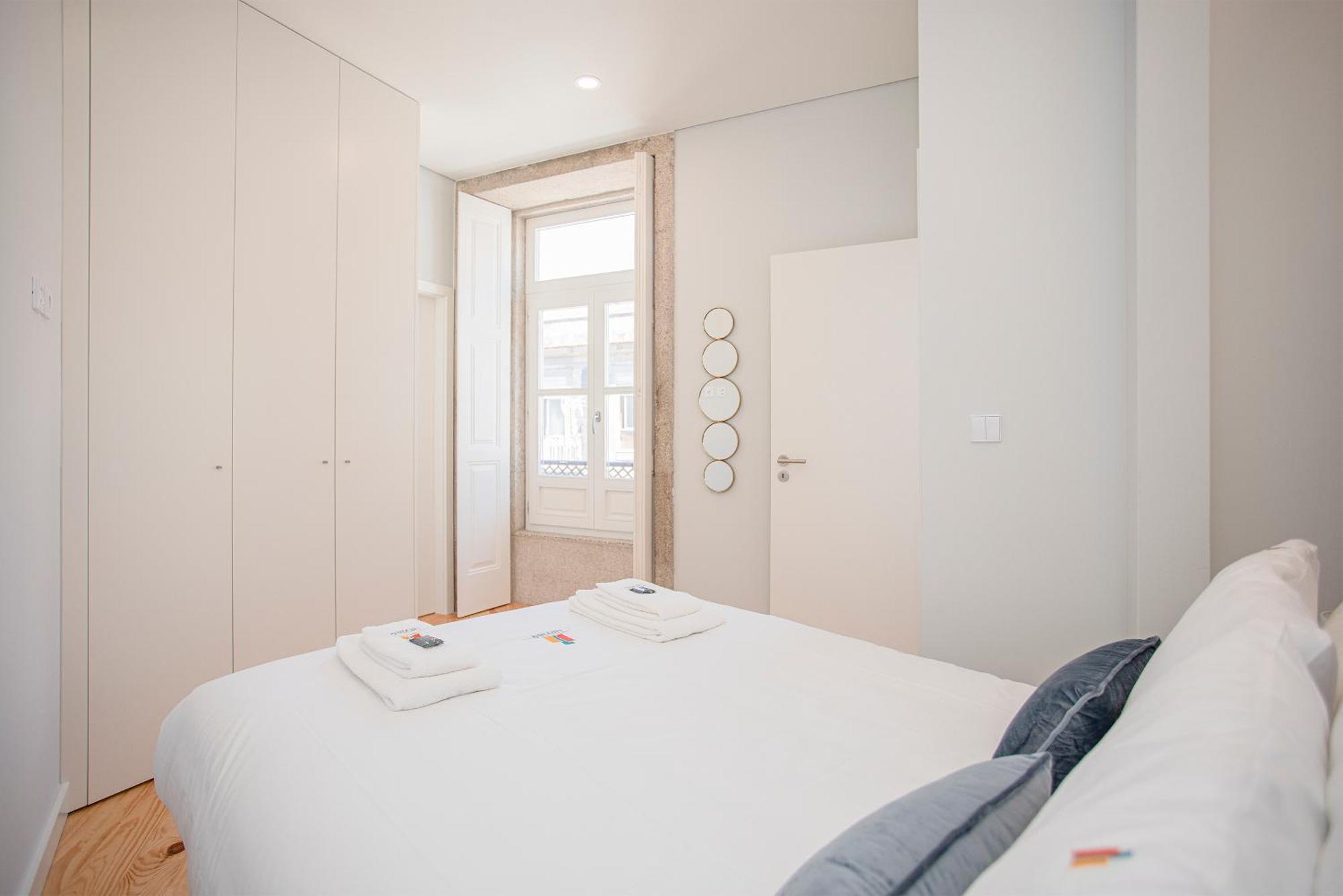 Liiiving in Porto - Aliados Stone Apartment Esterno foto
