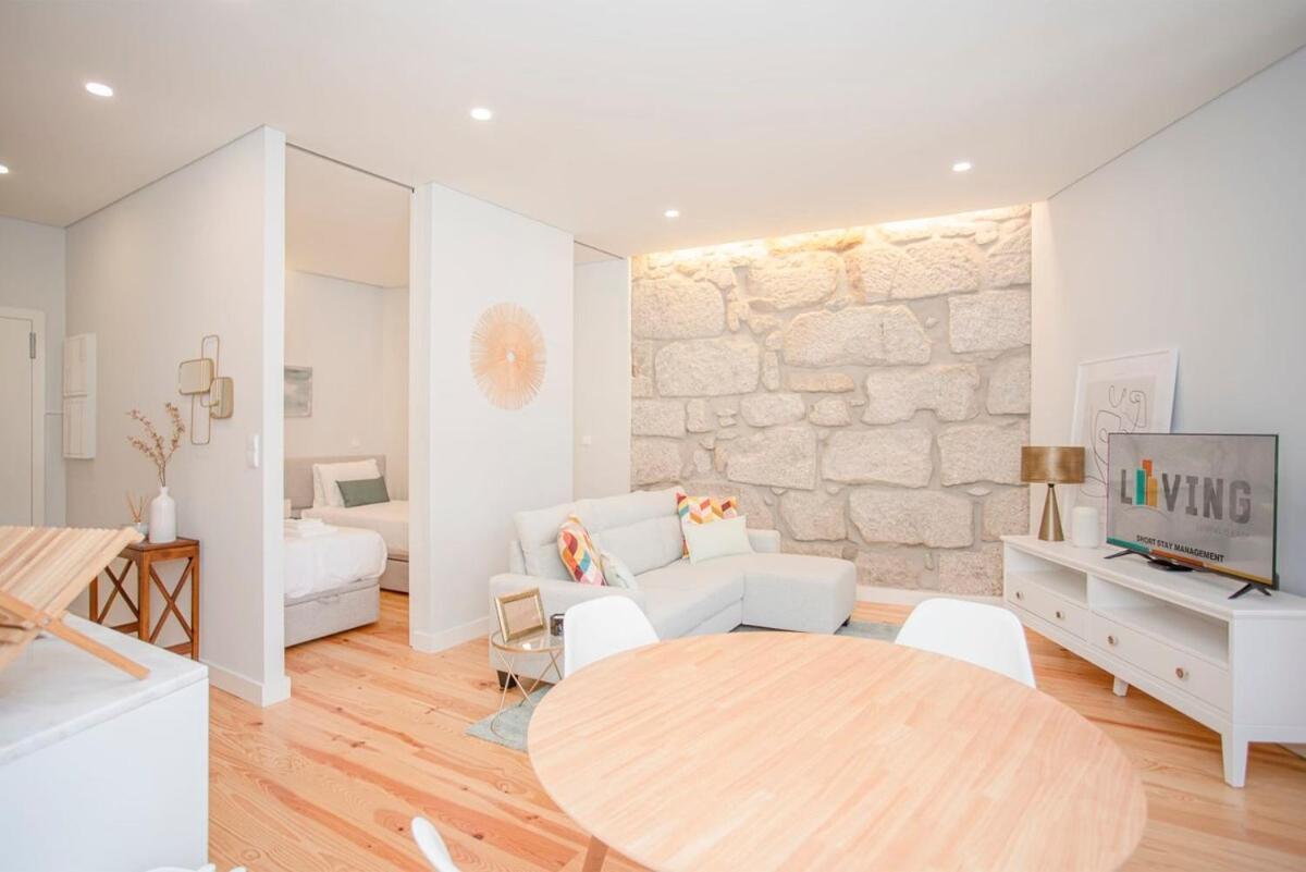 Liiiving in Porto - Aliados Stone Apartment Esterno foto